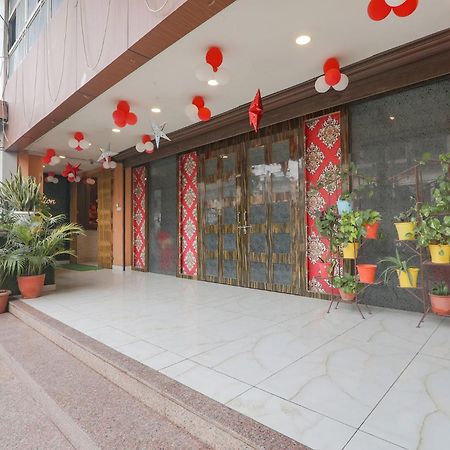 Fabhotel Swarn Banquet Kakarmatha Luaran gambar